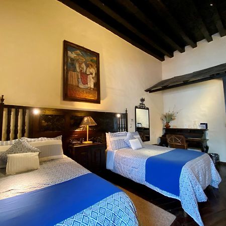 Hotel Mansion Iturbe ปาทซ์คูเอโร ภายนอก รูปภาพ