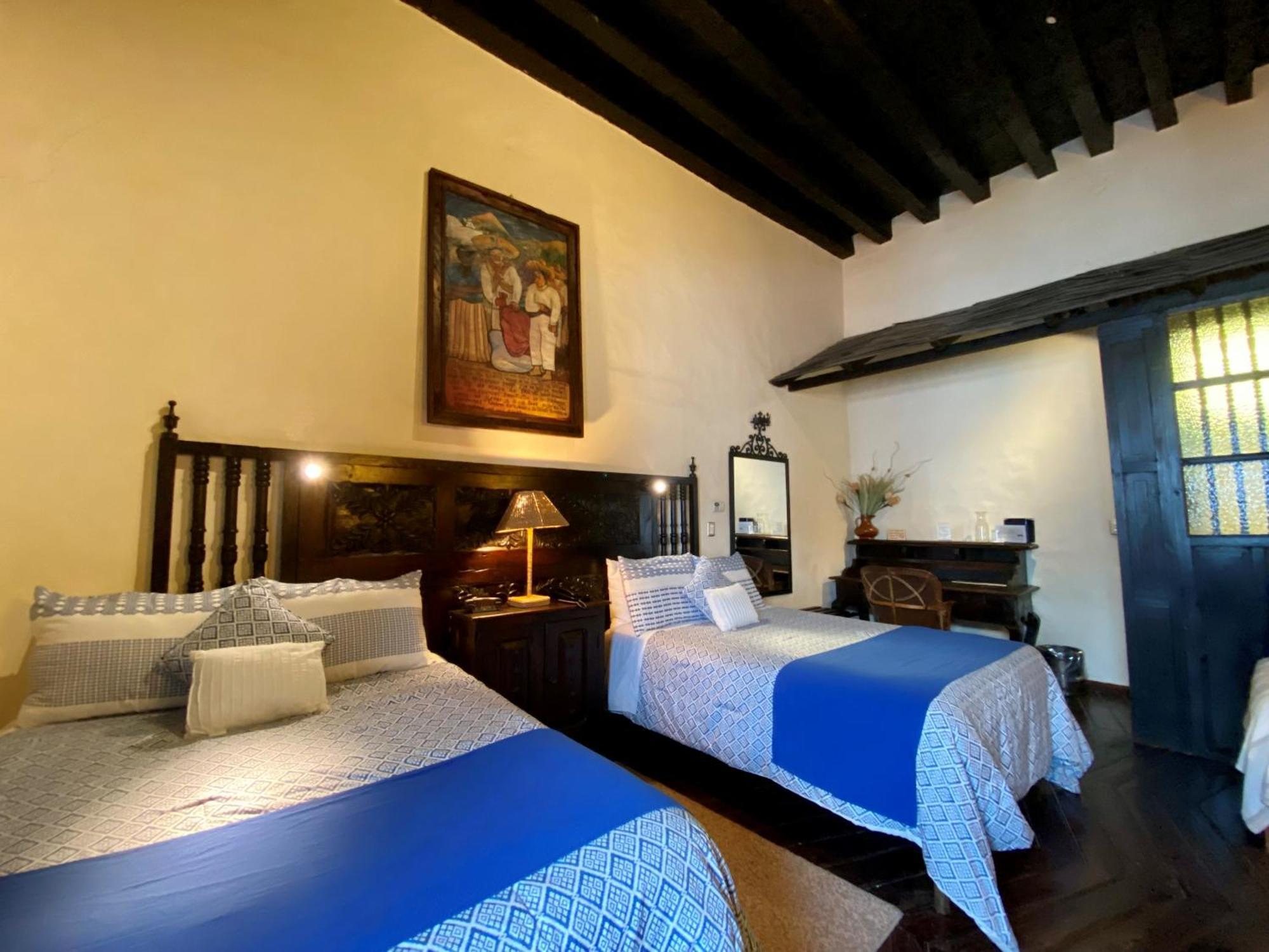 Hotel Mansion Iturbe ปาทซ์คูเอโร ภายนอก รูปภาพ