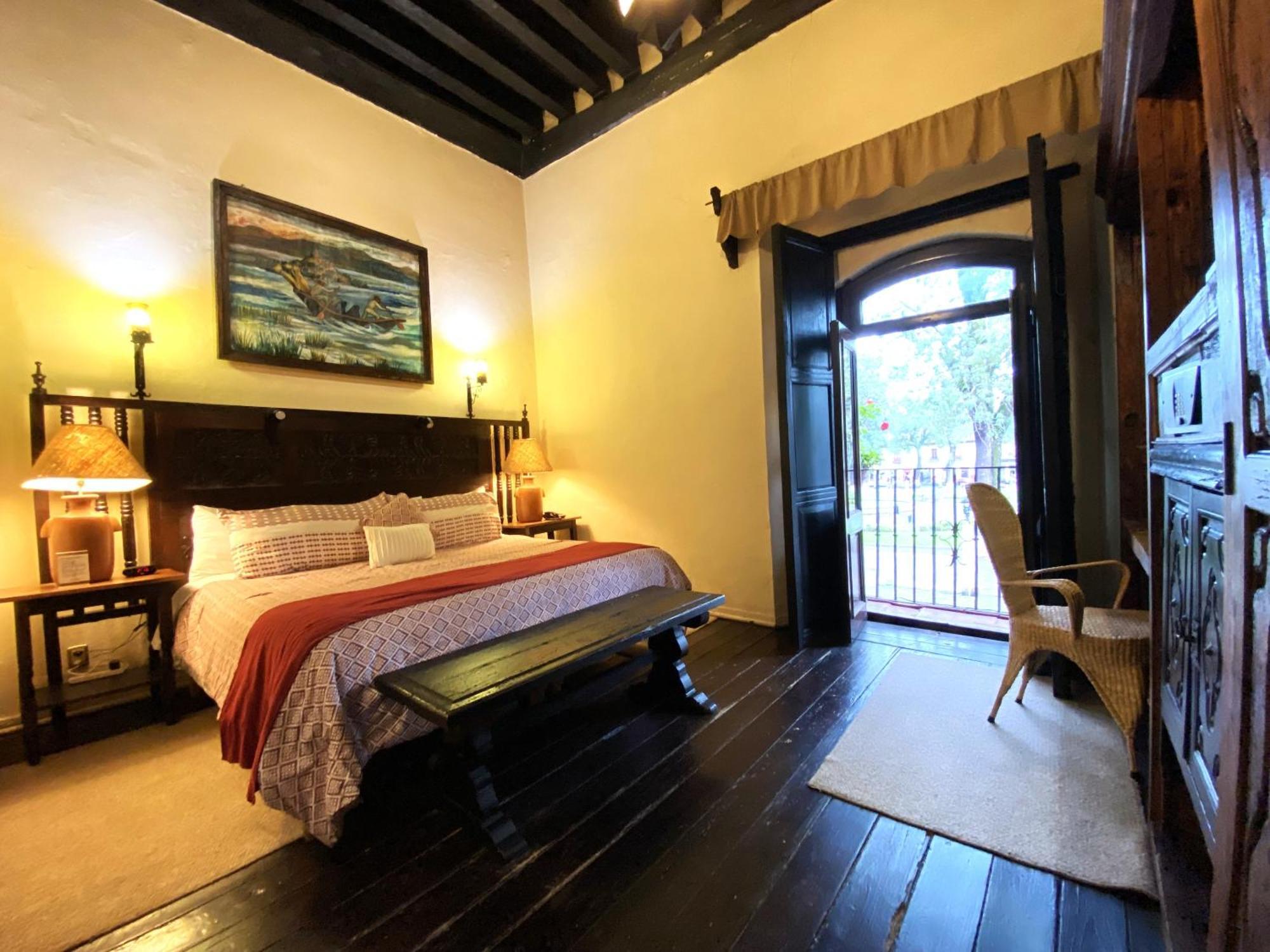 Hotel Mansion Iturbe ปาทซ์คูเอโร ภายนอก รูปภาพ
