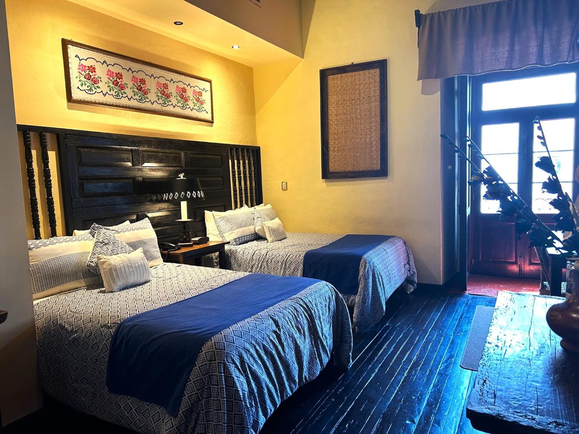 Hotel Mansion Iturbe ปาทซ์คูเอโร ภายนอก รูปภาพ