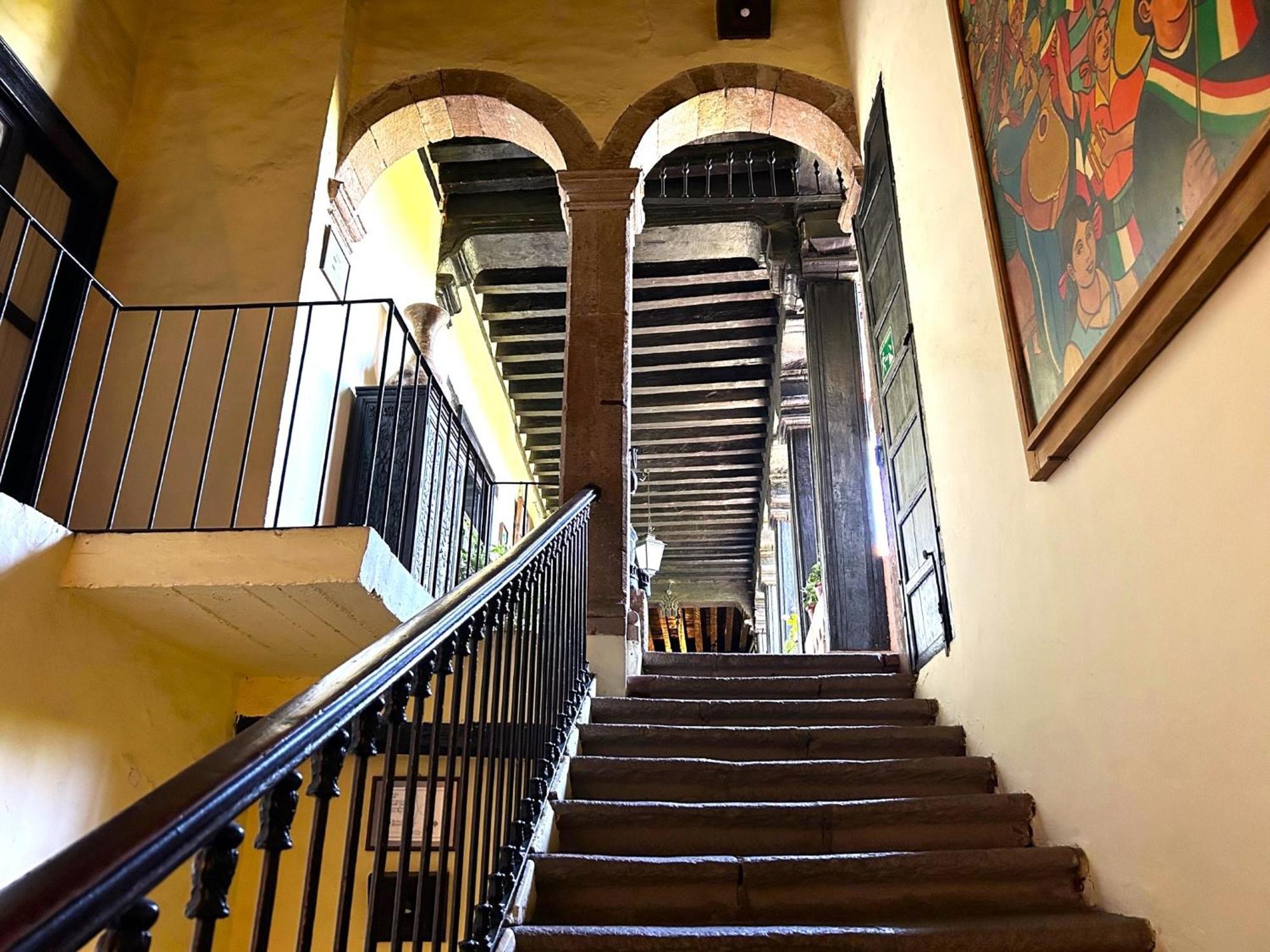 Hotel Mansion Iturbe ปาทซ์คูเอโร ภายนอก รูปภาพ