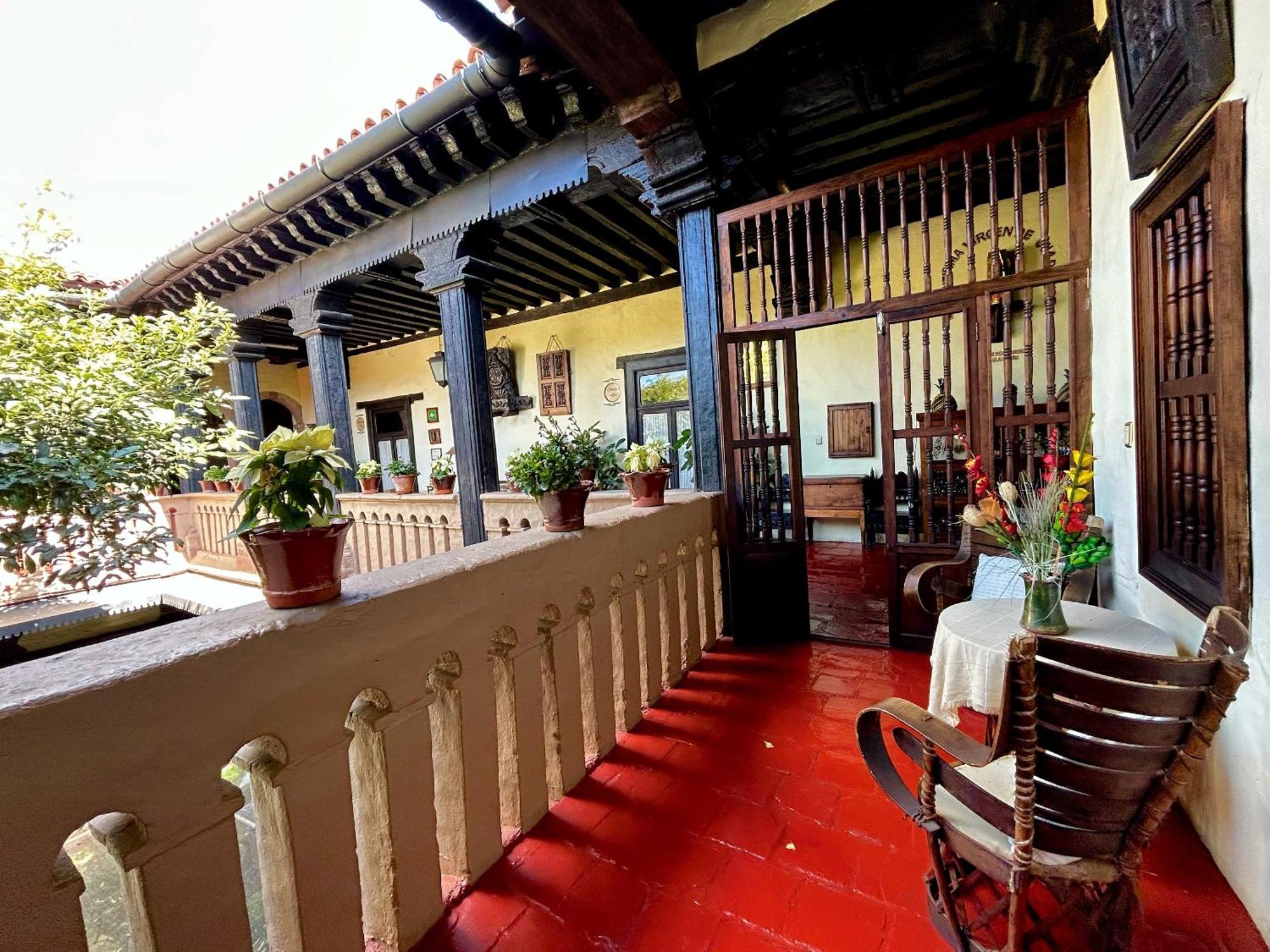 Hotel Mansion Iturbe ปาทซ์คูเอโร ภายนอก รูปภาพ
