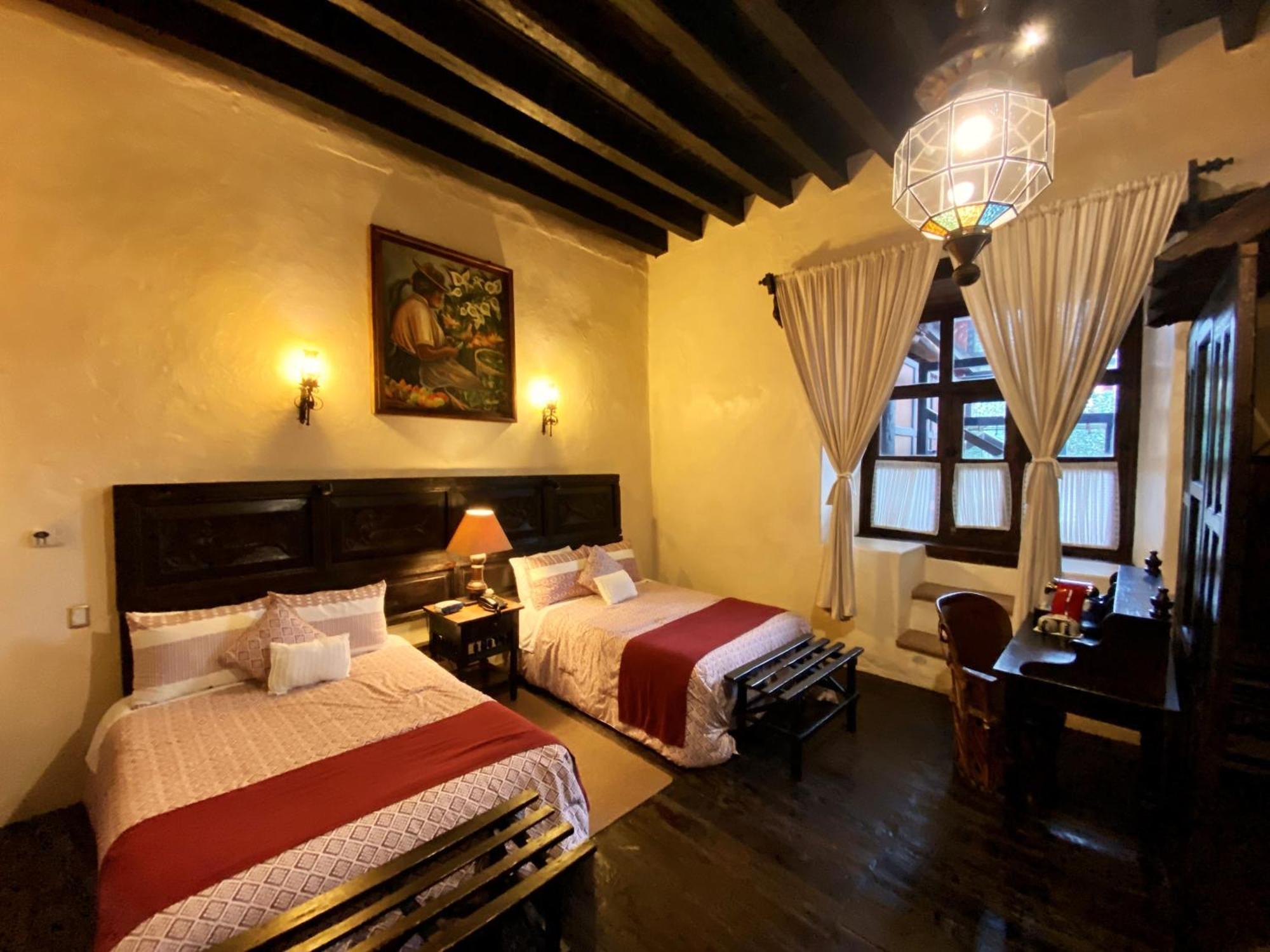 Hotel Mansion Iturbe ปาทซ์คูเอโร ภายนอก รูปภาพ
