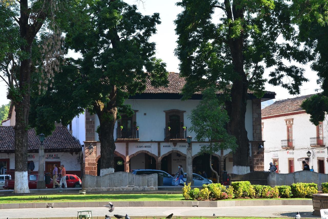 Hotel Mansion Iturbe ปาทซ์คูเอโร ภายนอก รูปภาพ